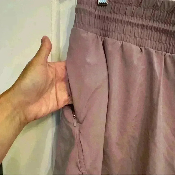 π 6/$60 All In Motion Shorts Pockets Adjustable Waist Lavender Panty Liner XXL - Picture 4 of 7